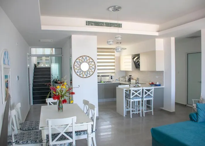 Apartmán Exclusive Penthouse With Jacuzzi And Gas Barbecue Kyrenia (Northern Cyprus)