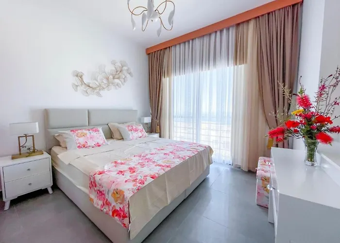 Exclusive Penthouse With Jacuzzi And Gas Barbecue Kyrenia (Northern Cyprus)