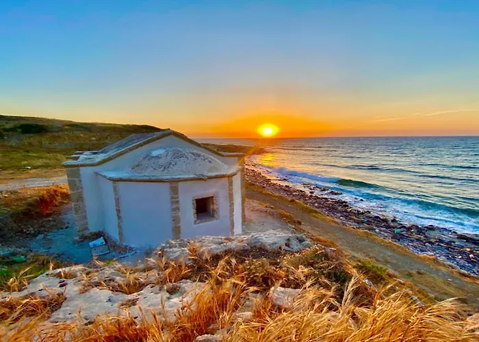 Exclusive Penthouse With Jacuzzi And Gas Barbecue Kyrenia (Northern Cyprus)