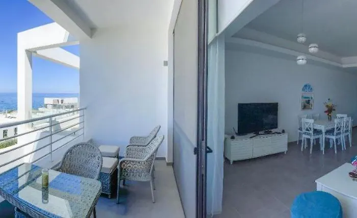 Exclusive Penthouse With Jacuzzi And Gas Barbecue