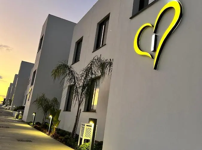 Exclusive Penthouse With Jacuzzi And Gas Barbecue Apartmán Kyrenia (Northern Cyprus)