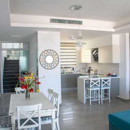 Apartamento Exclusive Penthouse With Jacuzzi And Gas Barbecue Kyrenia (Northern Cyprus)