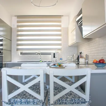 Exclusive Penthouse With Jacuzzi And Gas Barbecue Apartmán *