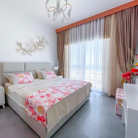 Exclusive Penthouse With Jacuzzi And Gas Barbecue Kyrenia (Northern Cyprus)