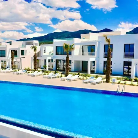 Exclusive Penthouse With Jacuzzi And Gas Barbecue * Kyrenia (Northern Cyprus)